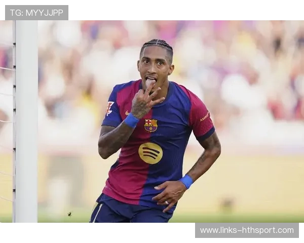 拉菲尼亚角球助攻巴萨完成绝杀